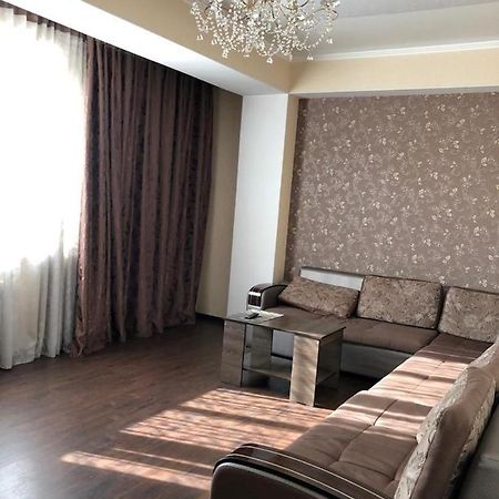Квартира В Центре Бишкека! Экстерьер фото